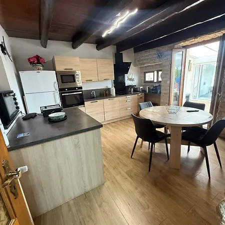 Ferienhaus Logement Agreable De Plain-Pied Avec Terrasse *
